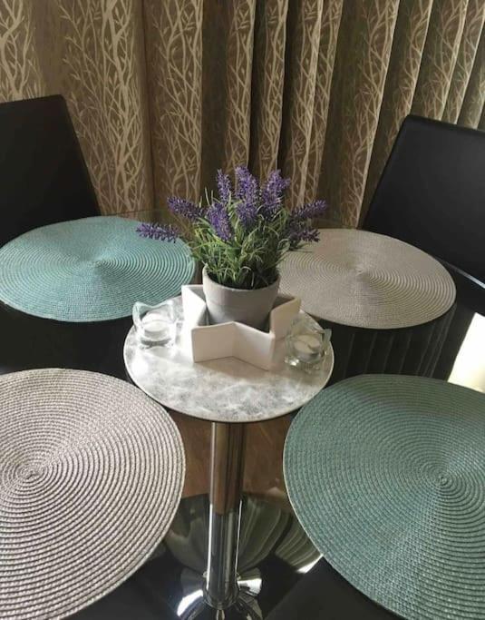 Star Centre - Self Check-in Apartamento York